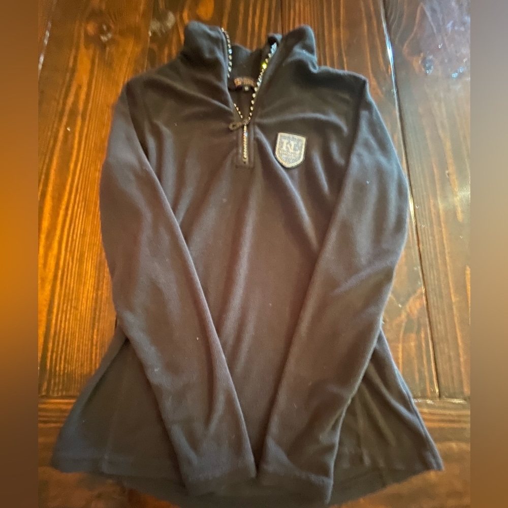 Long sleeve fleece pull over